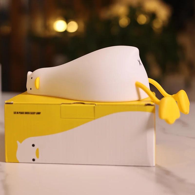 Силиконовый ночник в виде кролика - креативный прикроватный и сенсорный светильник для детей, идеальный подарок или декоративное украшение