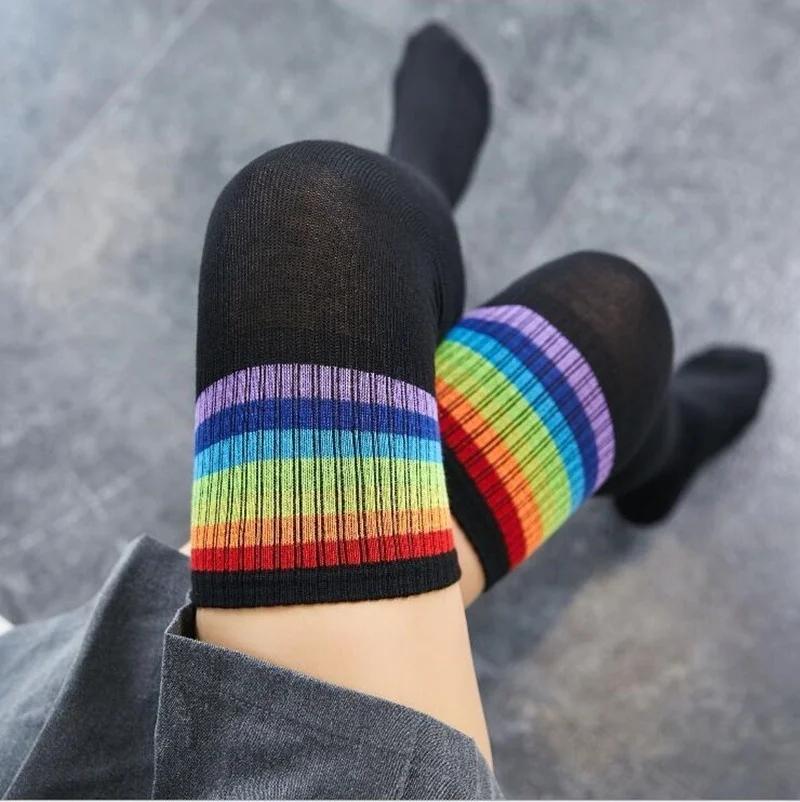 Милые длинные носки выше колена в стиле Лолиты для японских девочек, школьные черно-белые полосатые чулки для косплея для женщин