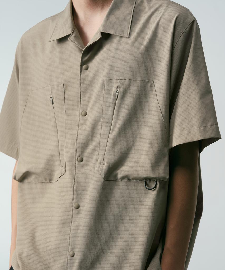 MUSINSA STANDARD [City Leisure] Airy Dot Utility Short Sleeve Shirt [Grayish Beige]