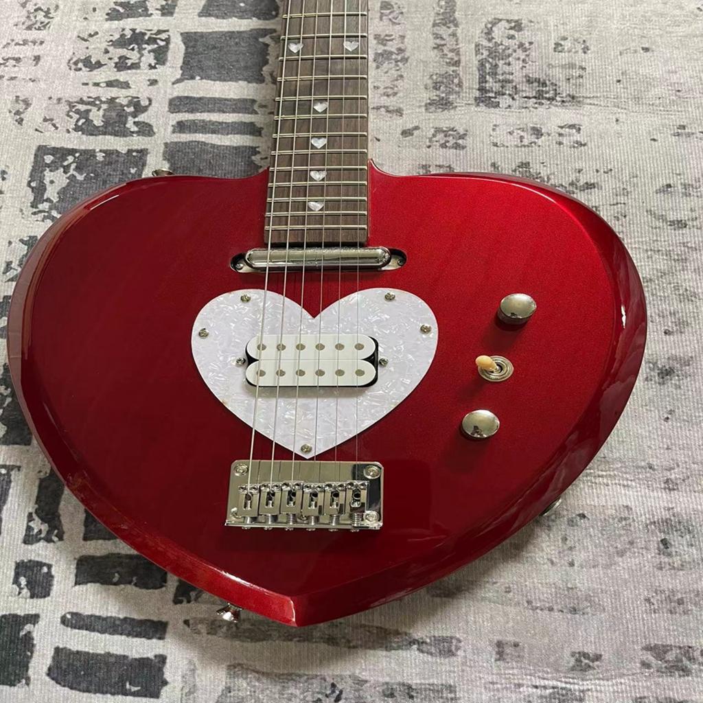 Шестиструнная электрогитара в форме сердца, высококачественный звукосниматель, гриф из палисандра, мы можем изготовить различные электрогитары по индивидуальному заказу.