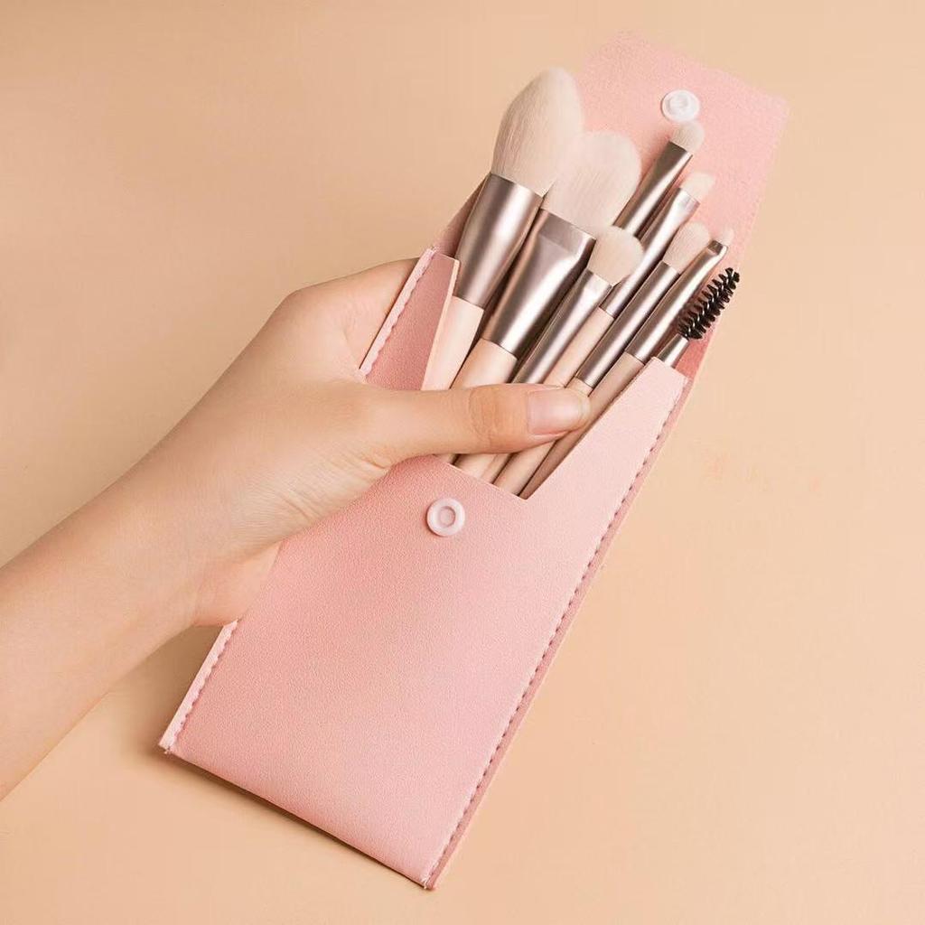 8-Piece Beginner Macaron Makeup Brush Set - Portable Mini Soft Bristles for Blush & Eyeshadow with Carrying Bag
