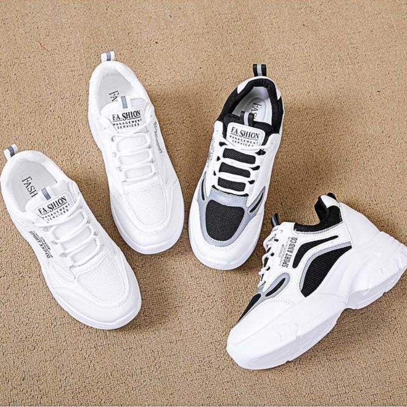 Спортивная женская обувь 2024 года, новая сетчатая дышащая толстая подошва, универсальная повседневная вулканизированная маленькая белая обувь Zapatos De Mujer