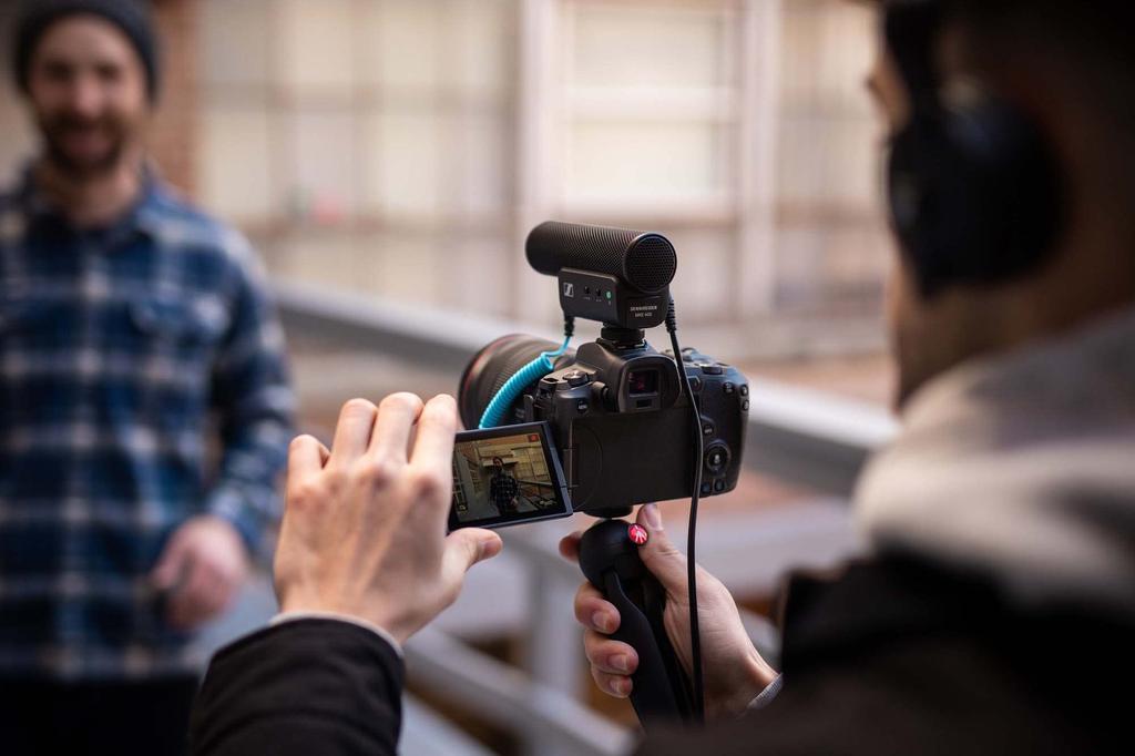 Sennheiser MKE 508898 Черный AUX 400-II []