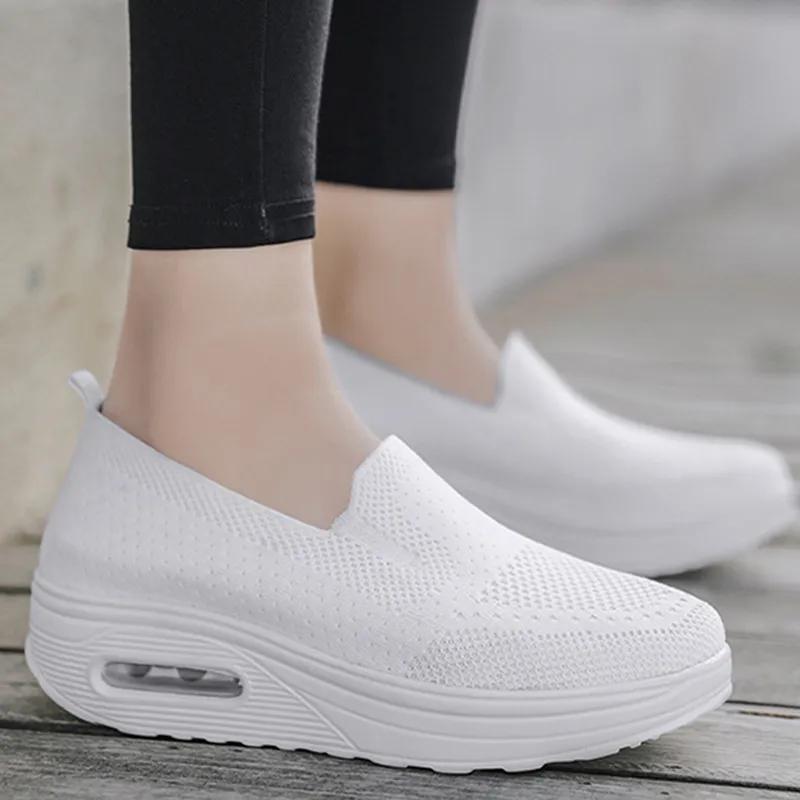 Летние женские кроссовки, дышащая вулканизированная обувь на платформе, однотонные женские лоферы на плоской подошве, повседневная прогулочная обувь на танкетке