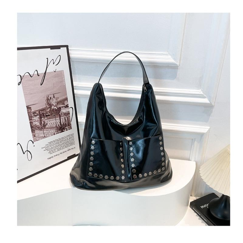 Ретро сумка женская большой вместимости новая летняя универсальная на плечо сумка для покупок заклепки сумка-тоут для通勤