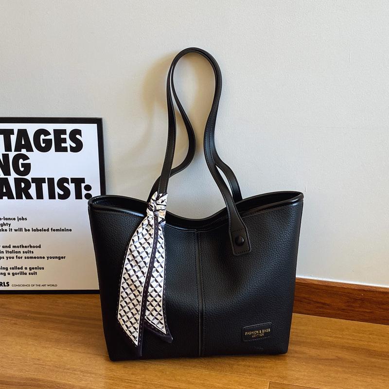 Модная сумка-тоут женская новая высококлассная сумка через плечо модная, простая и атмосферная сумка подмышку Tongle