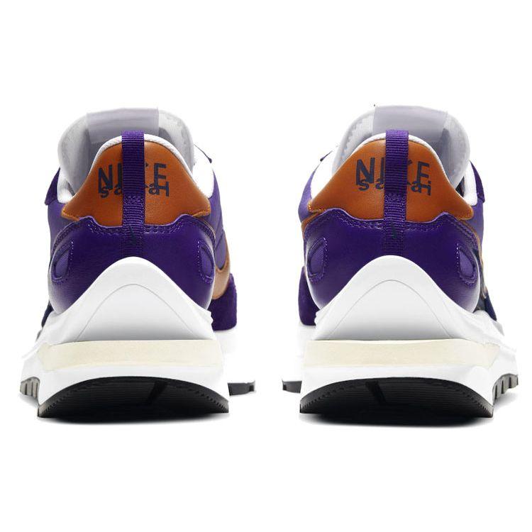 nike sacai vaporwaffle mr porter