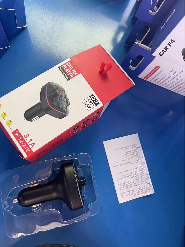 Автомобильный Bluetooth MP3-плеер с функцией громкой связи, голосовым вещанием, быстрой зарядкой PD и USB-накопителем.