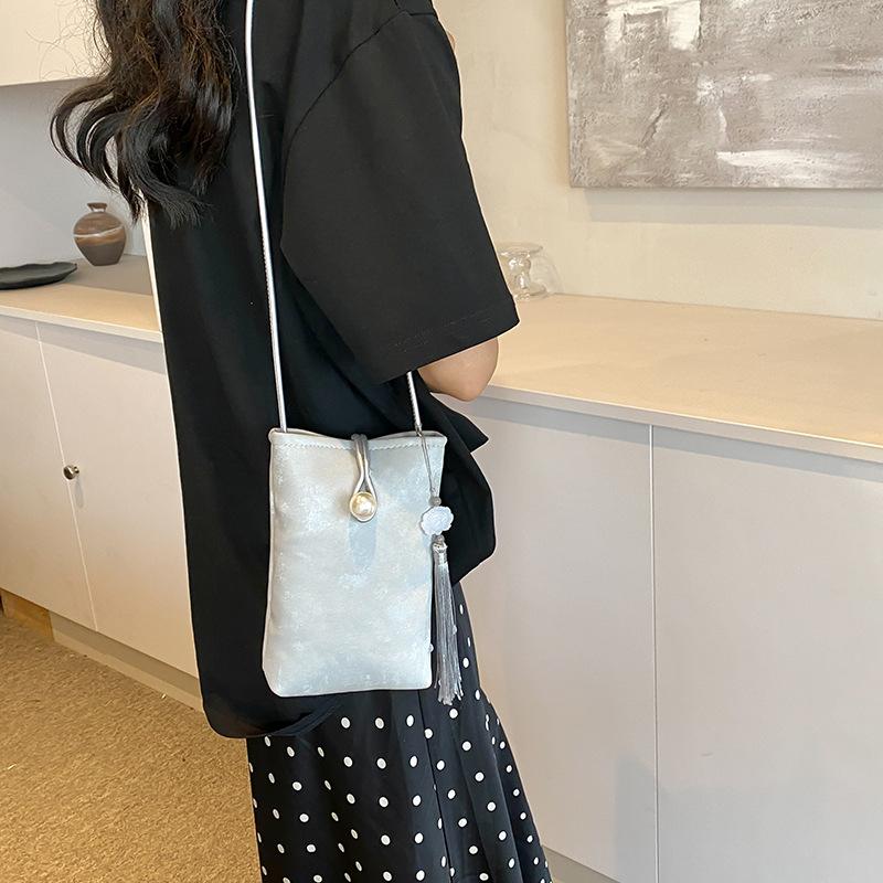 Простая и Модная Наплечная Сумка для Мобильного Телефона, Нишевая Маленькая Сумка, Женская Новая Модная Модная Сумка Кроссбоди, Наплечная Сумка для Мобильного Телефона