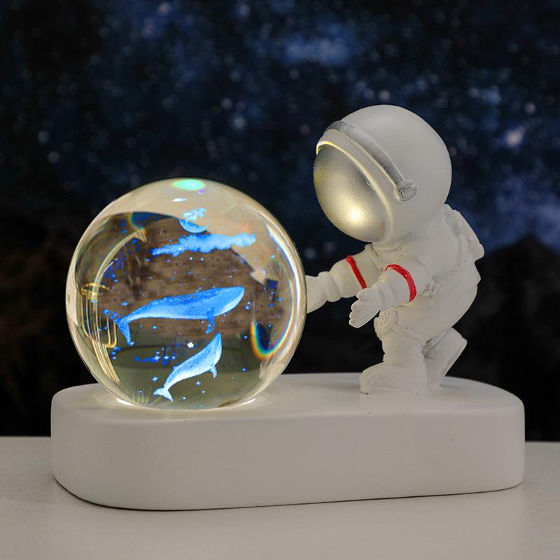 Cross-Border Astronaut Night Light: Starry Sky Crystal Ball with Luminous Base - Perfect Holiday Souvenir and Desktop Ornament.