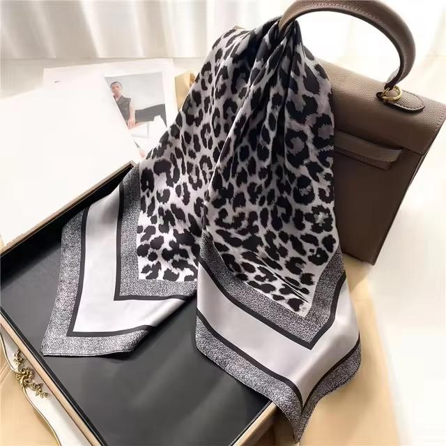 Fashion Leopard Print Square Scarf Women'S Satin Scarves Casual Decoration Small Shawl Luxury Headband Bandana