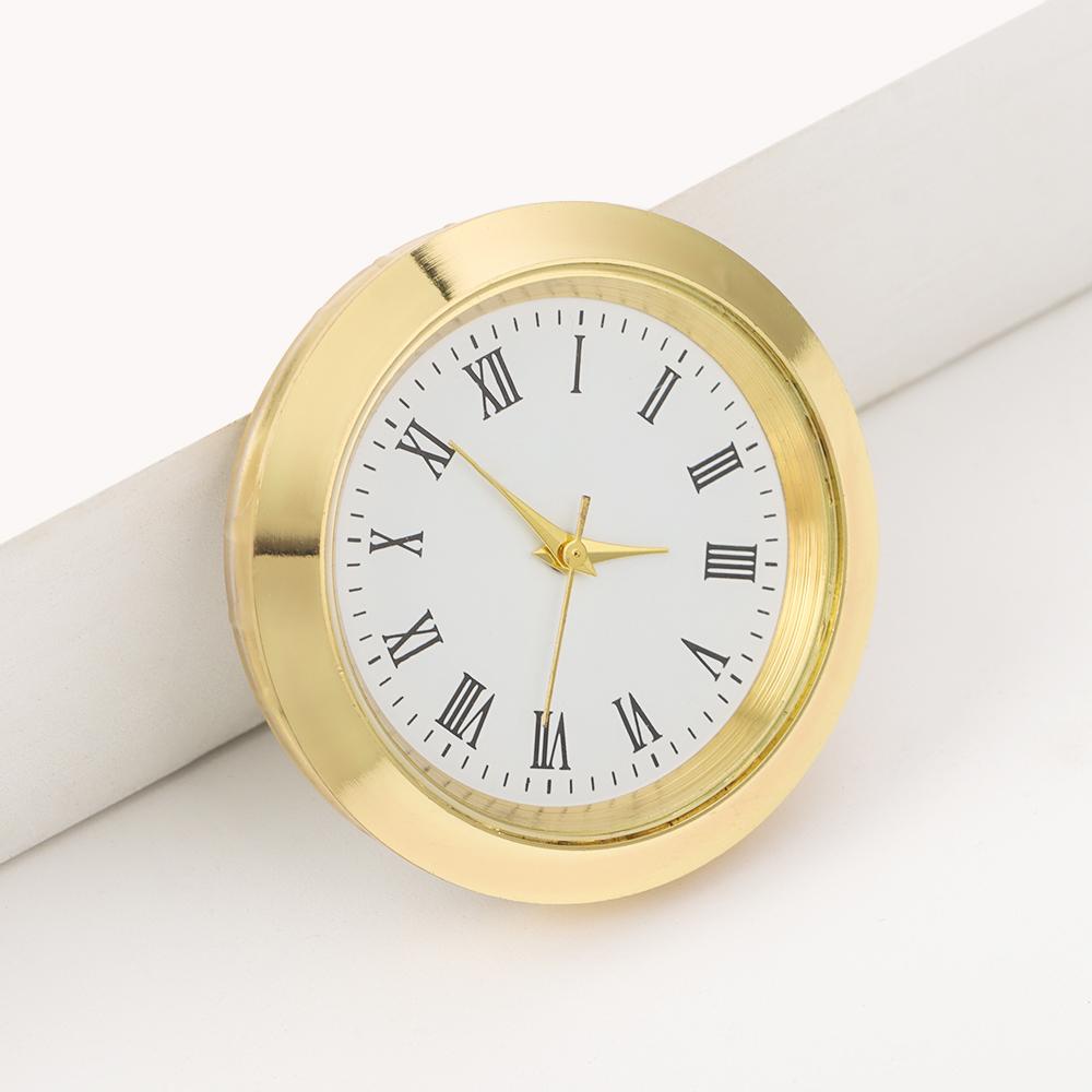 Механические кварцевые часы Автоматический орнамент Цифровые часы Мини-часы Автомобили Внутренние наклейка на автомобиль