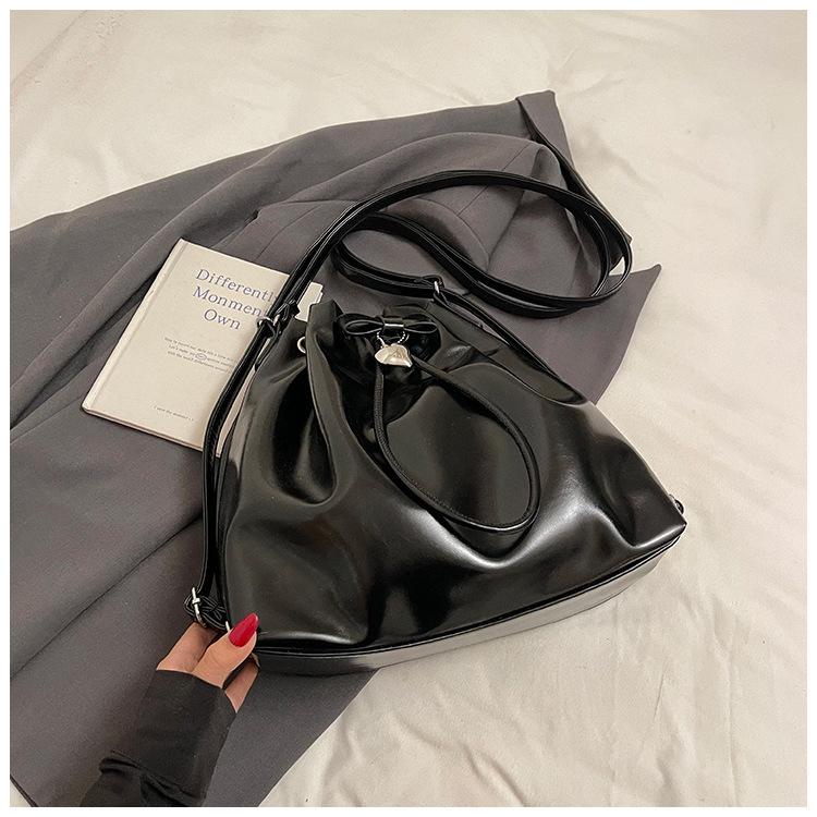 Korean Style Large-capacity Bucket Bag 2025 New Solid Color Niche Simple Casual Shoulder Bag Multi-functional Backpack