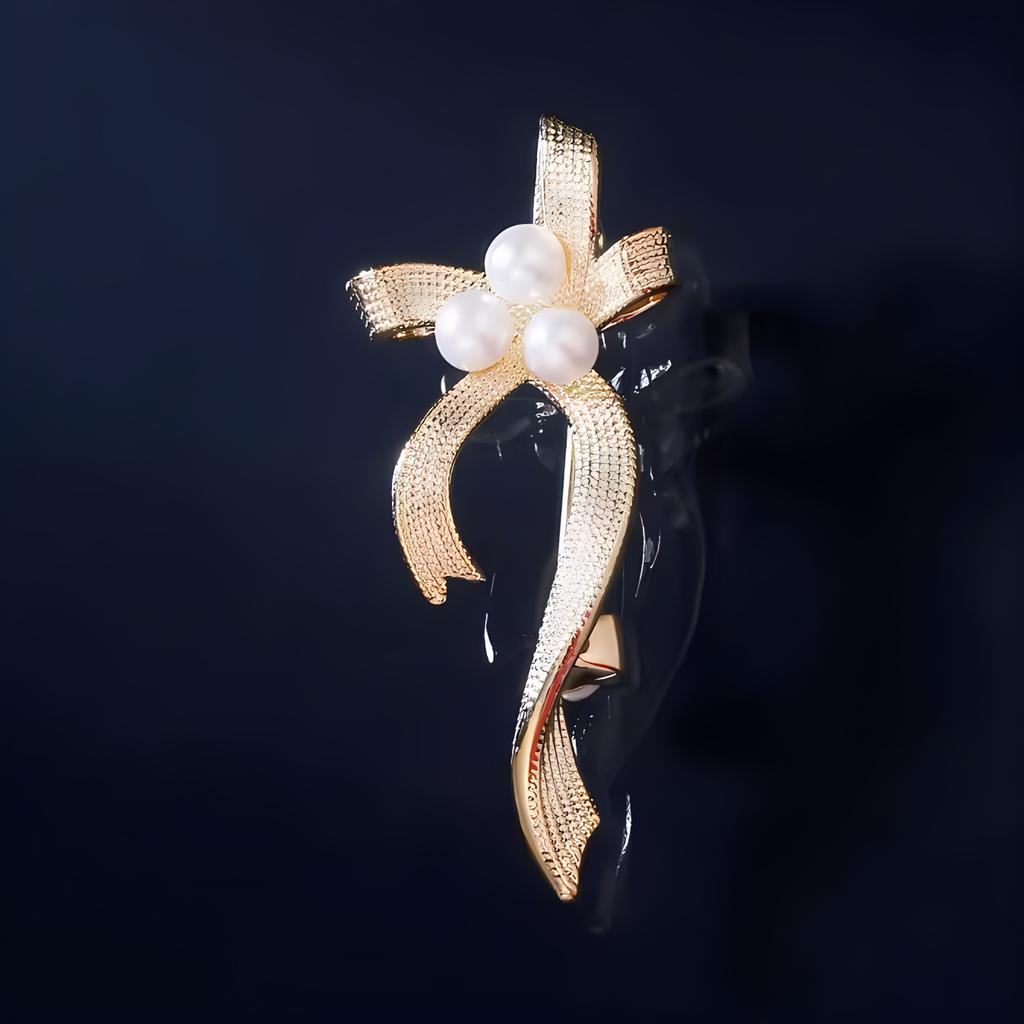 Брошь «Лента с жемчугом», Женская роскошь, Универсальная, Уникальная брошь, Нишевый дизайн, Застежка-булавка с защитой от проколов