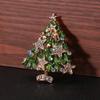 Рождественская брошь со стразами, портативные антикоррозийные ювелирные изделия, устойчивые к коррозии, высококачественная блестящая форма рождественской елки