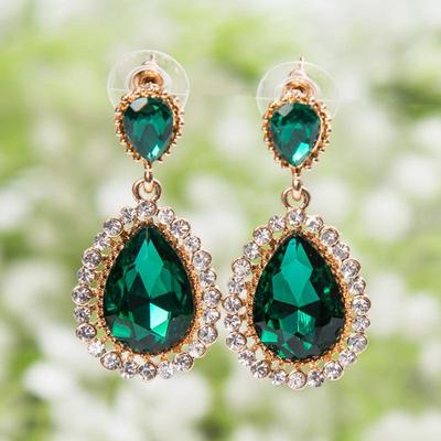 Корейские серьги-подвески в виде капли из хрустальных стразов