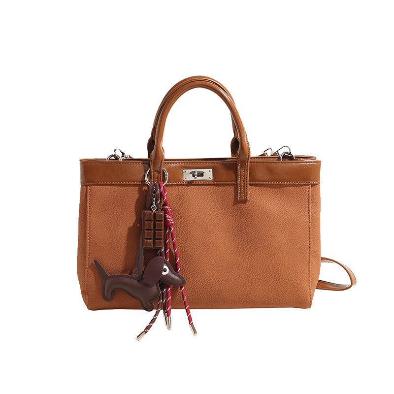 Большая вместительная повседневная сумка женская 2024 новая модная сумка-мессенджер осень-зима универсальная портативная сумка-тоут для поездок на работу