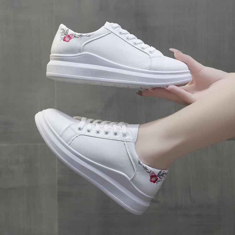 Женские туфли для досок, белые туфли, женские, осень 2024, новые, вышитые, спортивные, белые туфли, на шнуровке, модная, повседневная обувь