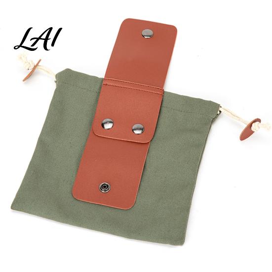 Hands Free Picking Pouch Waxed Canvas Foraging Bag Adjustable Belt Buckle Fastening Pouch Compact Fruit Harvesting Bag Collapsible Drawstring