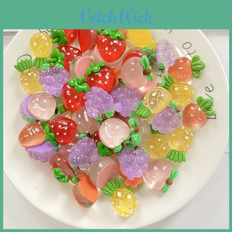 Разноцветные клубничные DIY-аксессуары для бутылок с водой и чехлов для телефонов Оптовая продажа смоляные украшения