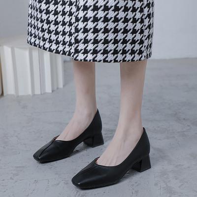 Поздний вечерний ветер ретро туфли на среднем каблуке бабушкины туфли из мягкой кожи женские туфли с неглубоким носком корейская версия простые квадратные головки толстый каблук поют