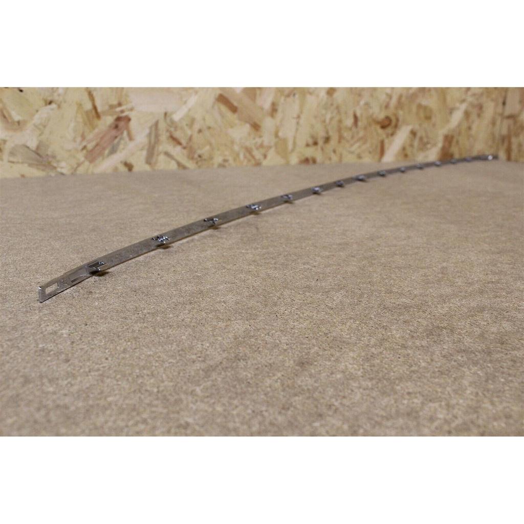 Центральная яркая накладка заднего бампера Mercedes-Benz C-Class для моделей 204 C200 C260