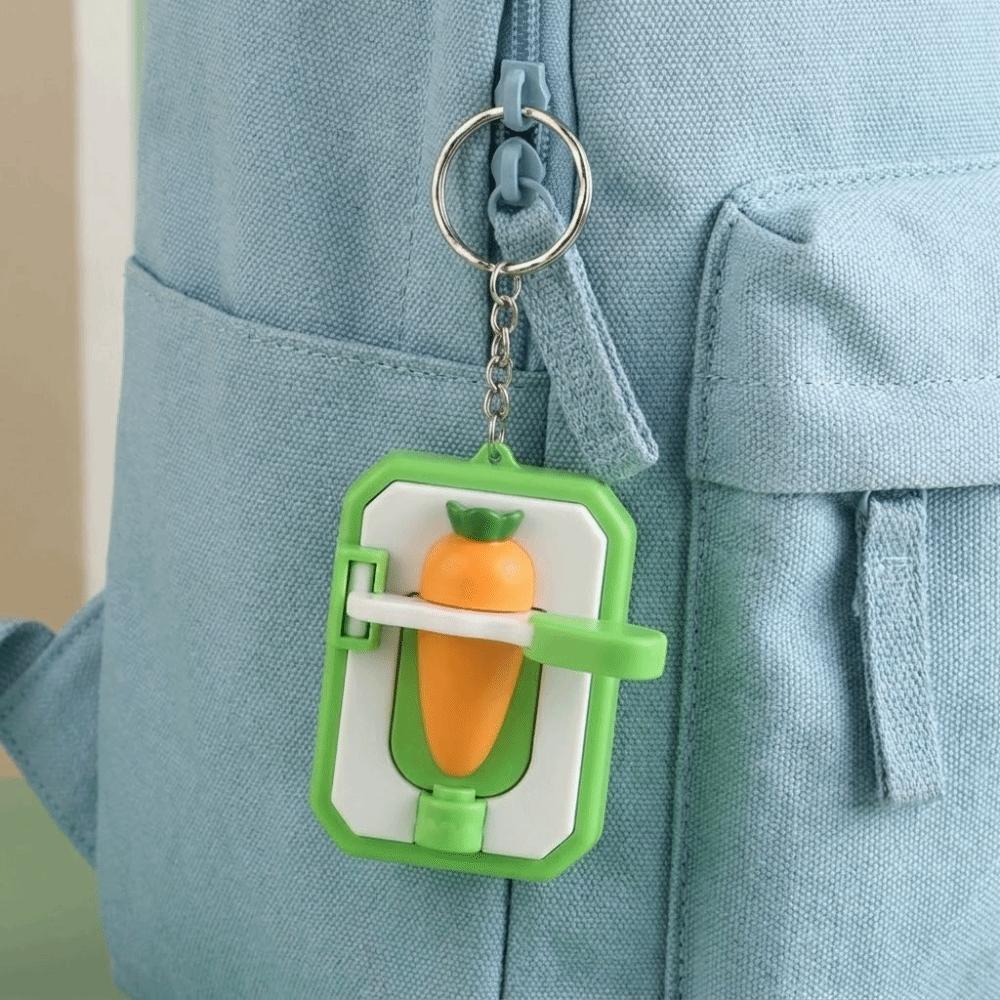 Plastic Material Mini Cutting Carrot Keychain Novelty Simulated Vegetable Pendant Gift