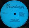 12-дюймовая пластинка JOHNNY OSBOURNE / TRANNY RANKING - Upfront Lover / Van Man TF008 The Foundation 1983 UK Регги, Ска и Даб Б/У