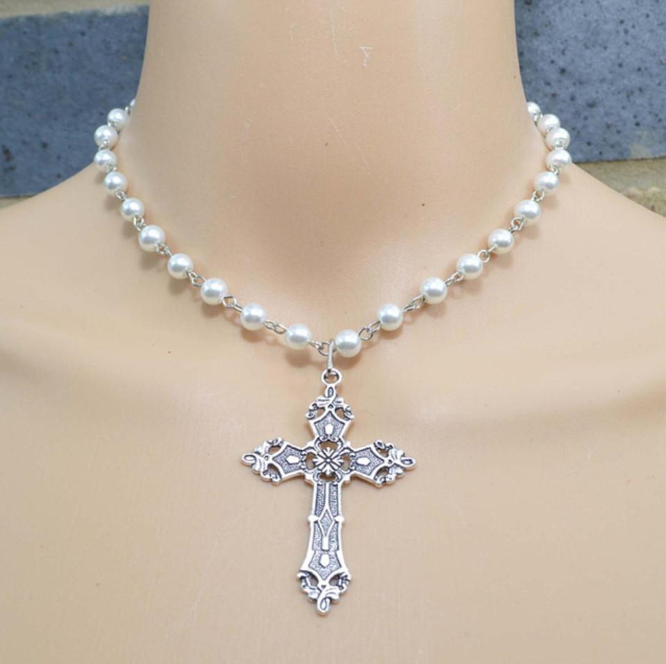 Gothic Cross Necklace For Women With Alloy Pendant And Chain Jewelry Accessory