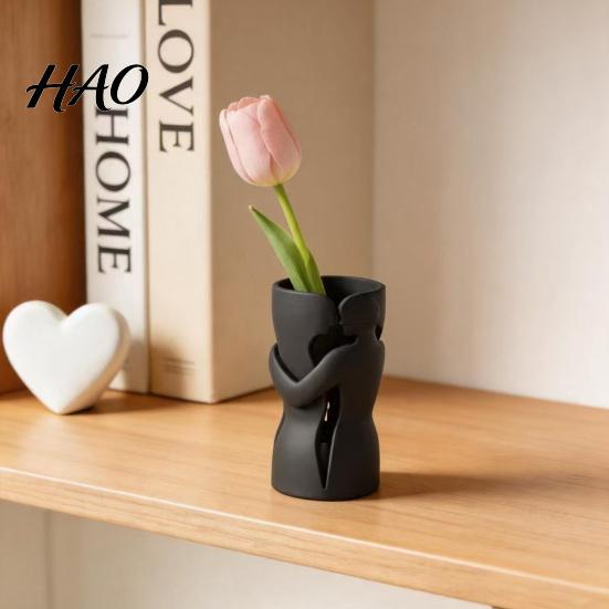 Exquisite Sculptural Floral Display Couple Embracing Abstract Vase, Matte Black Decorative Sculpture, Modern Style Niche Housewarming Anniversary