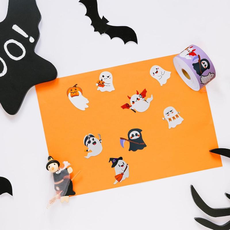 500Pcs/Roll Funny Halloween Decorative Stickers Cute Pumpkin Ghost Skull Spider Bat Label Decal Graffiti Stickers Diy Phone