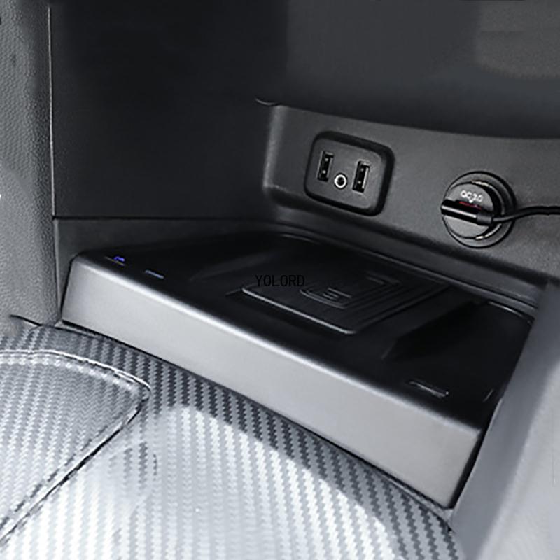 Car Wireless Charger Mobile Phone Charger Charging Holder Charging Pad Trim for Chevrolet Equinox 2018 2019 2020 2021 2022 2023