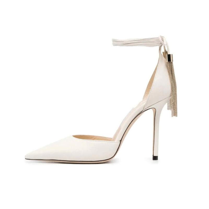 Модный бренд Показ Золотая кисточка Подвесные серьги Сандалии на щиколотке Модные черные туфли-лодочки Элегантная свадебная обувь для банкета Женская обувь 43