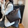 Casual Soft Surface Large-capacity Bag Women's 2025 Spring and Summer New Popular Shoulder Bag Fashion Commuter Tote Handbag
