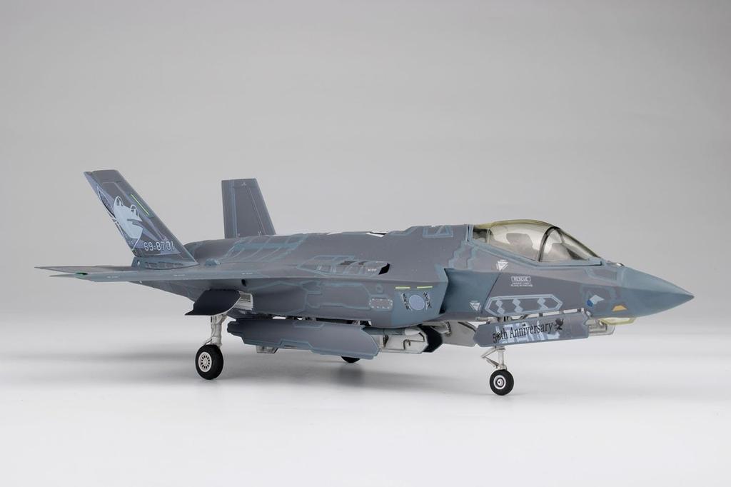 Platts Air Force Lightning II 301st Squadron 50th Anniversary Special Paint Пластиковая модель 1/72 Самооборона F-35A TPA-51 (Самолет)