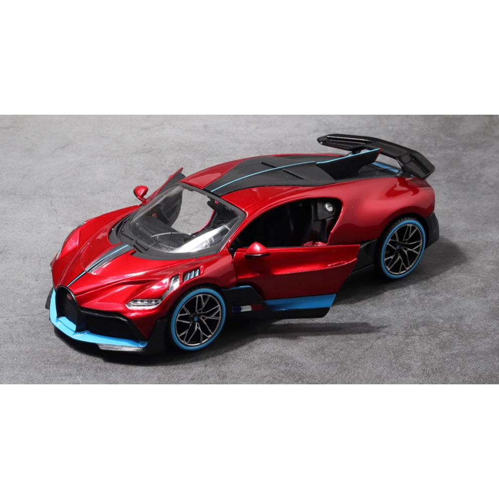 Maisto 1:24 Scale Bugatti Divo Diecast Alloy Car Model, Red