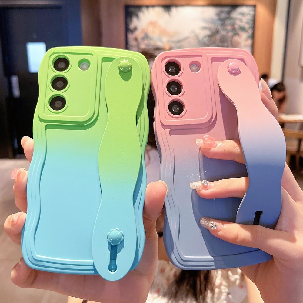 Чехол-подставка с ремешком на запястье для Samsung Galaxy S24 Ultra S23 S22 Plus S21 S20 FE A35 A55 A15 A05 A54 A34 A53 A52 A14, чехол с градиентным браслетом-кронштейном