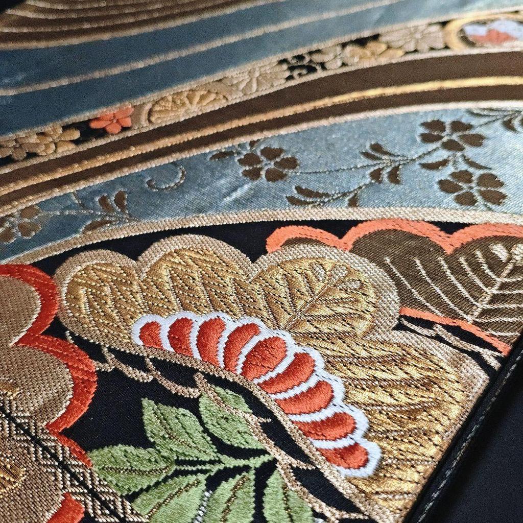 Used H-752 Fukuro Obi Pure Silk Six Strings Gold Thread Foil Streamline Butterfly Pine Chrysanthemum Flower Pattern