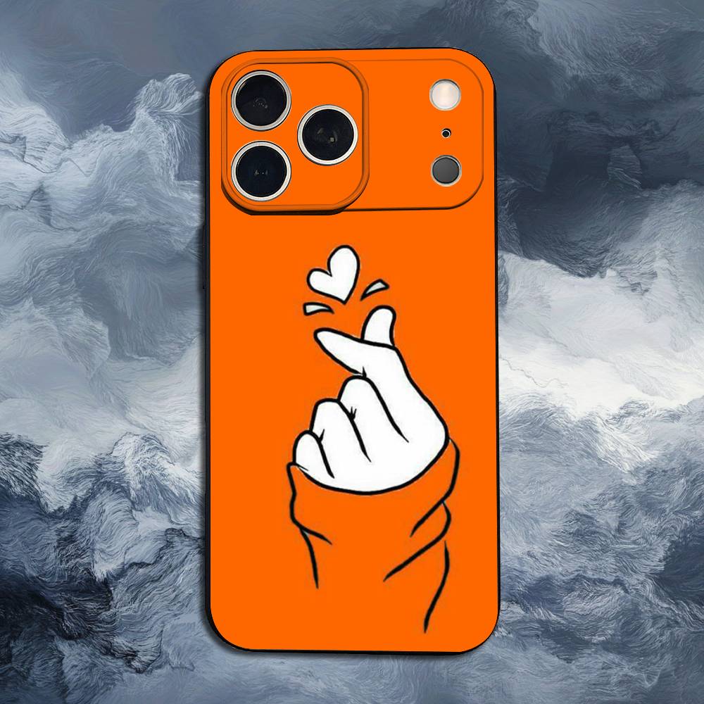 Милый Чехол Рука Сердце Для iPhone 12,14,15,16,11,17,13,X,Mini,SE,XS,Plus,Pro,Max,8,7,XR,Мягкий Силикон Черный