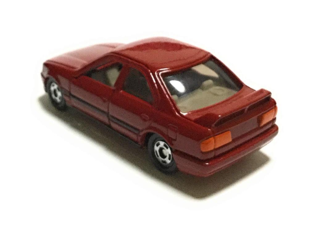Tomica Red Box 31 Nissan Primera Scale Red TOMY Logo 1/59