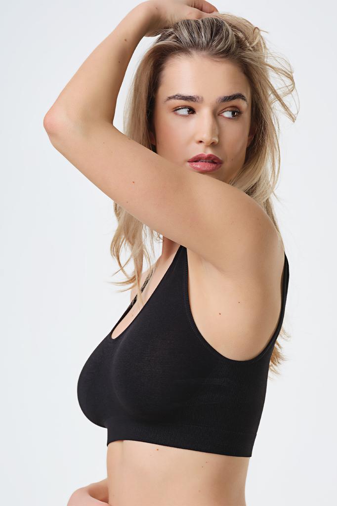 Soft Women's Bra Without Wires and with Smooth Cups, Black Soft Women's Bra Without Wires and with Smooth Cups, Black
