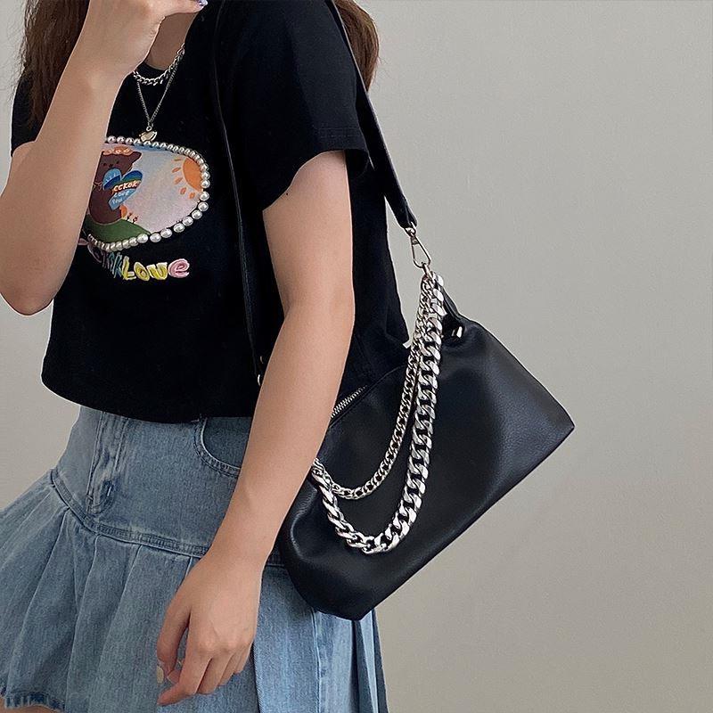 Новые сумки через плечо Advanced Women's Temperament Black Dual Purpose Chain Axillary Bags Fashion Trend Niche Leisure Commuter Bags