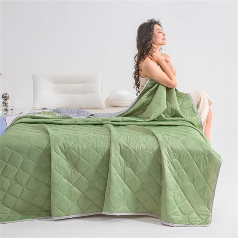 Luxurious Silky touches Lightweight Comforter Cooling Effect Quilt For Season Use Modern Home Textiles Bedspread