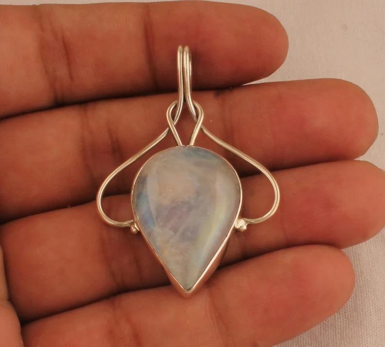 Подвеска Рейки из радужного лунного камня, твердые украшения из стерлингового серебра 925 пробы, дизайнерский кулон, подарок для мамы, украшения ручной работы