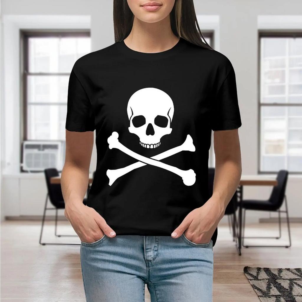 Skull and Crossbones Pirate On Women Print T Shirt Grahic Shirt Casual Short Sleeved Female Tee T-Shirt Size Sp