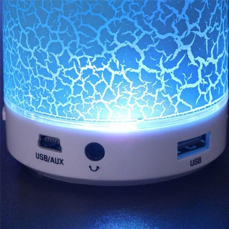 Беспроводная Bluetooth-колонка с подсветкой