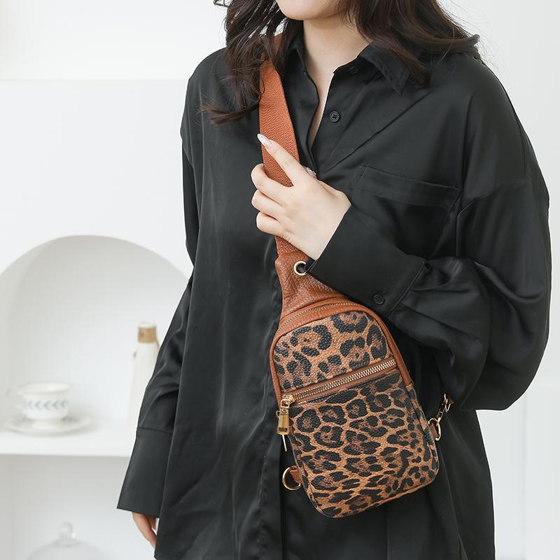 Нагрудная сумка с леопардовым принтом, женская сумка через плечо, контрастная по цвету сумка для мобильного телефона на плечо, маленькая сумка