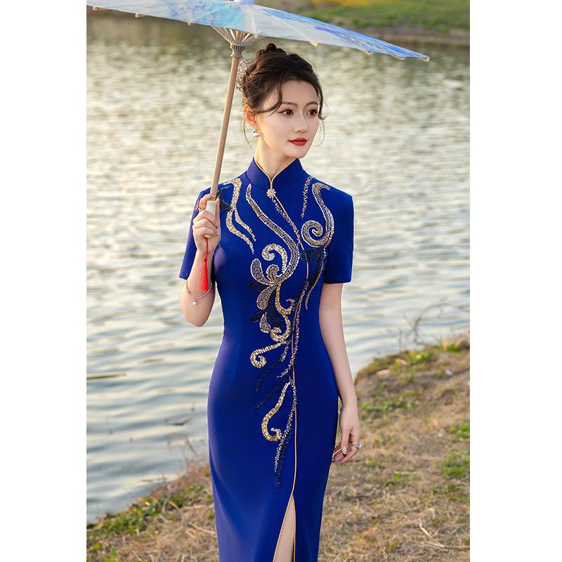 Catwalk cheongsam 1011 new high-end elastic large-size slim-fit flowers elegant Chinese style performance clothes full of gold and jade