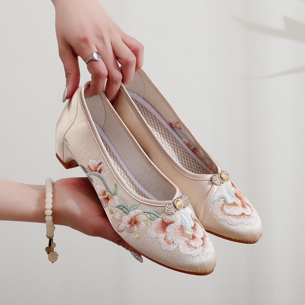 [Rouya] 2025 Spring New Old Beijing Cloth Shoes Simple Temperament Cheongsam Single Shoes Ethnic Style Embroidered Shoes