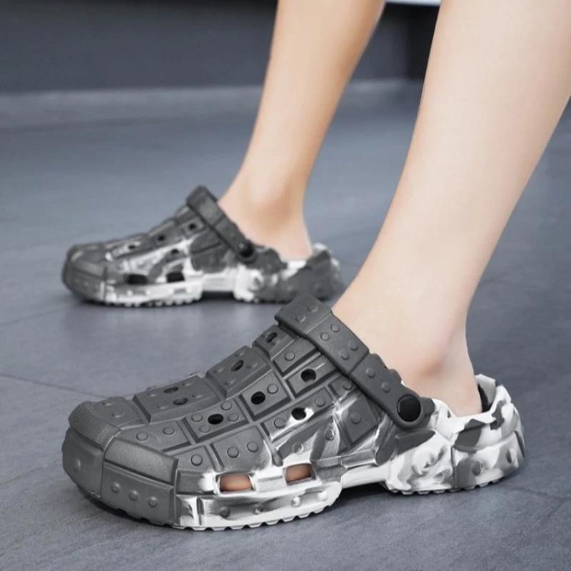 Модные дырявые мужские туфли платформа пляжные дешевые туфли ликвидация шлепанцы тренд 2025 удобные шлепки модные низкая цена Y2k мужские тапочки